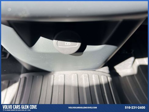 Used 2026 Volvo XC90 B6 Plus w/ Protection Package Premier AWD/4WD image 13