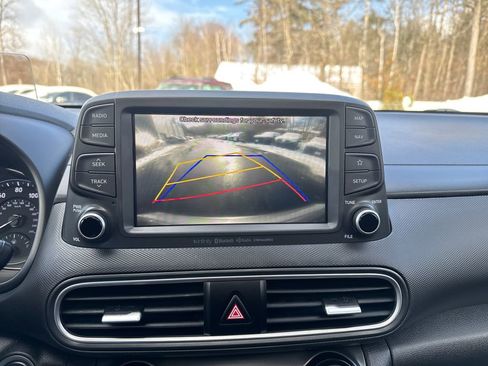 Used 2021 Hyundai Kona Ultimate w/ Cargo Package image 12