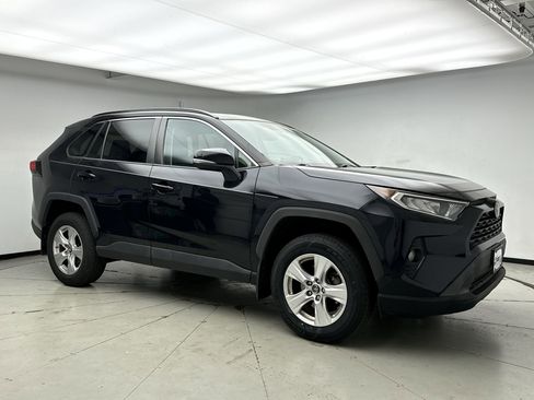 Used 2019 Toyota RAV4 XLE w/ Convenience Package AWD/4WD image 7