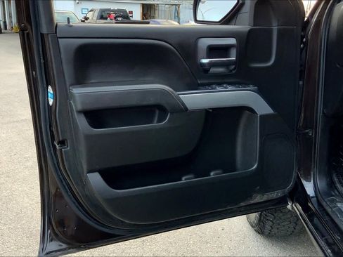 Used 2019 Chevrolet Silverado 1500 LT w/ All Star Edition image 17