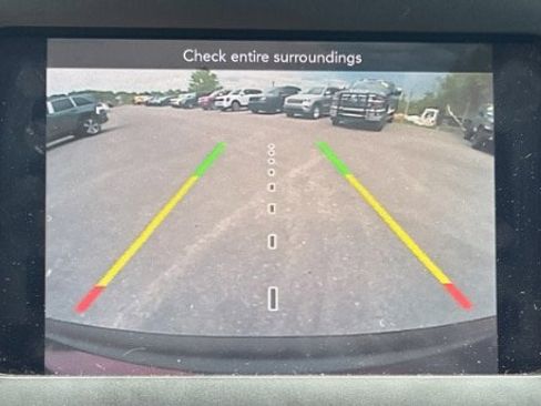 Used 2020 Jeep Cherokee Latitude Plus AWD/4WD image 17