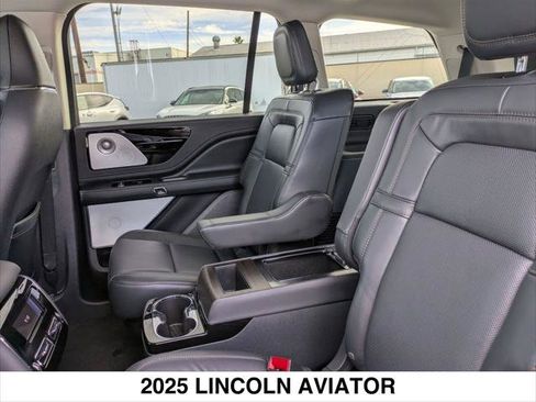 Used 2025 Lincoln Aviator Reserve w/ Equipment Group 201A image 23