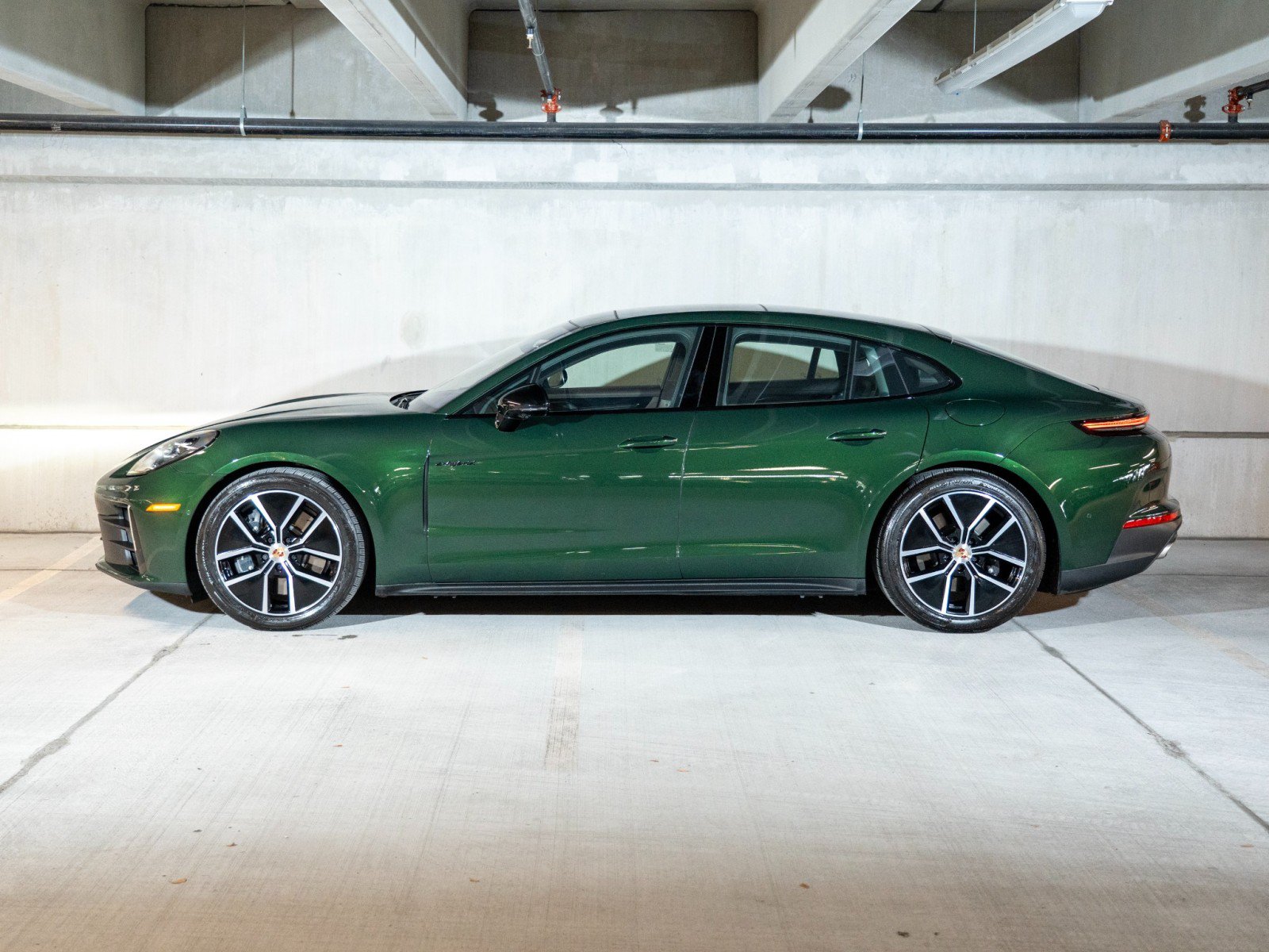 Certified 2026 Porsche Panamera 4 AWD/4WD image 2
