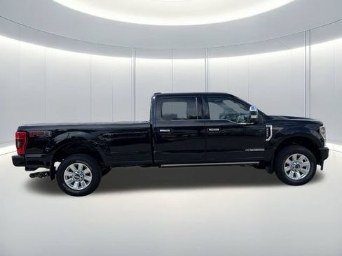 Used 2022 Ford F250 Platinum w/ FX4 Off-Road Package AWD/4WD image 6