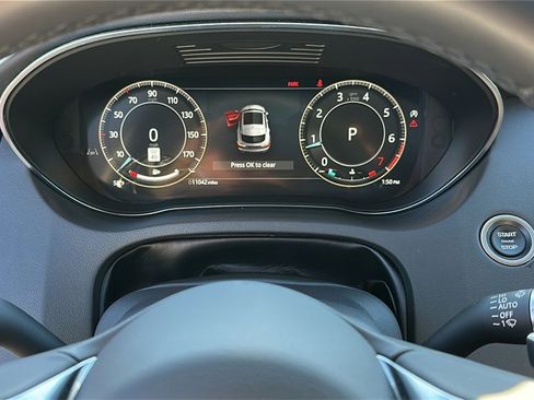 Used 2024 Jaguar E-PACE R-Dynamic SE image 13