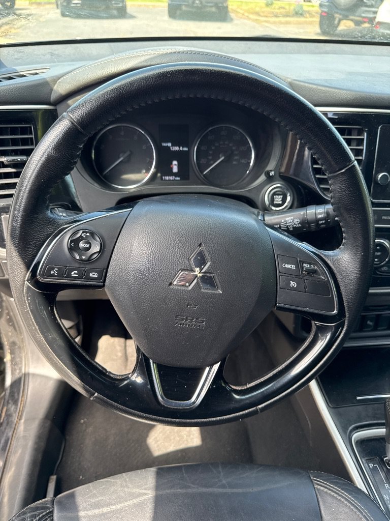 Used 2019 Mitsubishi Outlander SEL FWD image 10