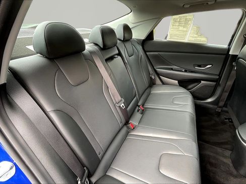 Certified 2023 Hyundai Elantra Limited FWD image 24