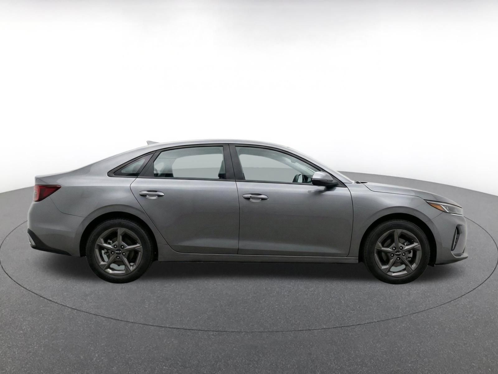 Used 2025 Kia K4 FWD image 13