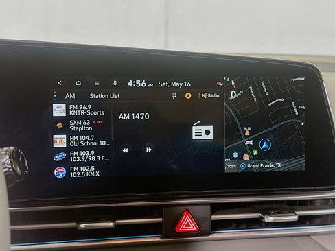 Used 2025 Hyundai Elantra SEL FWD image 19