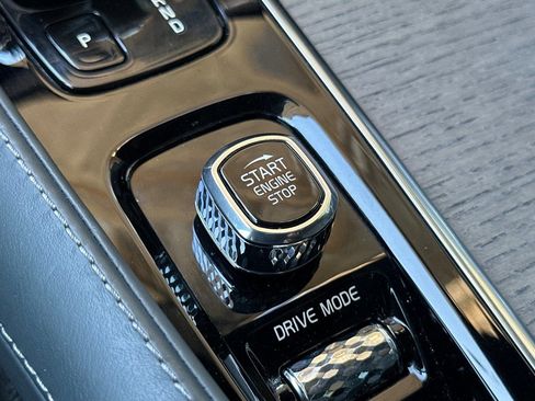 Used 2021 Volvo XC90 T8 Inscription w/ Advanced Package image 36