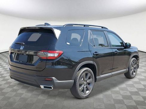 New 2025 Honda Pilot Sport image 3
