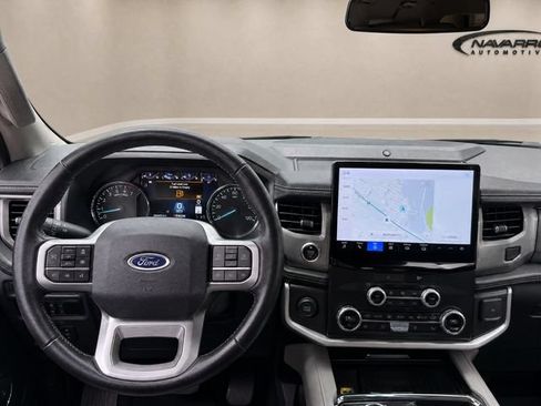 Used 2022 Ford Expedition XLT RWD image 14