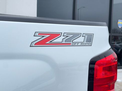 Used 2017 Chevrolet Silverado 2500 LTZ w/ Vortec Plus Package image 39