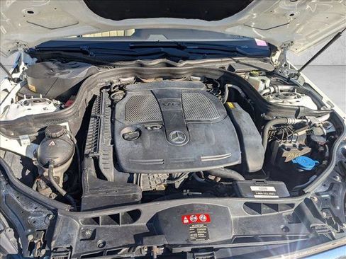 Used 2014 Mercedes-Benz E 350 4MATIC Wagon image 23