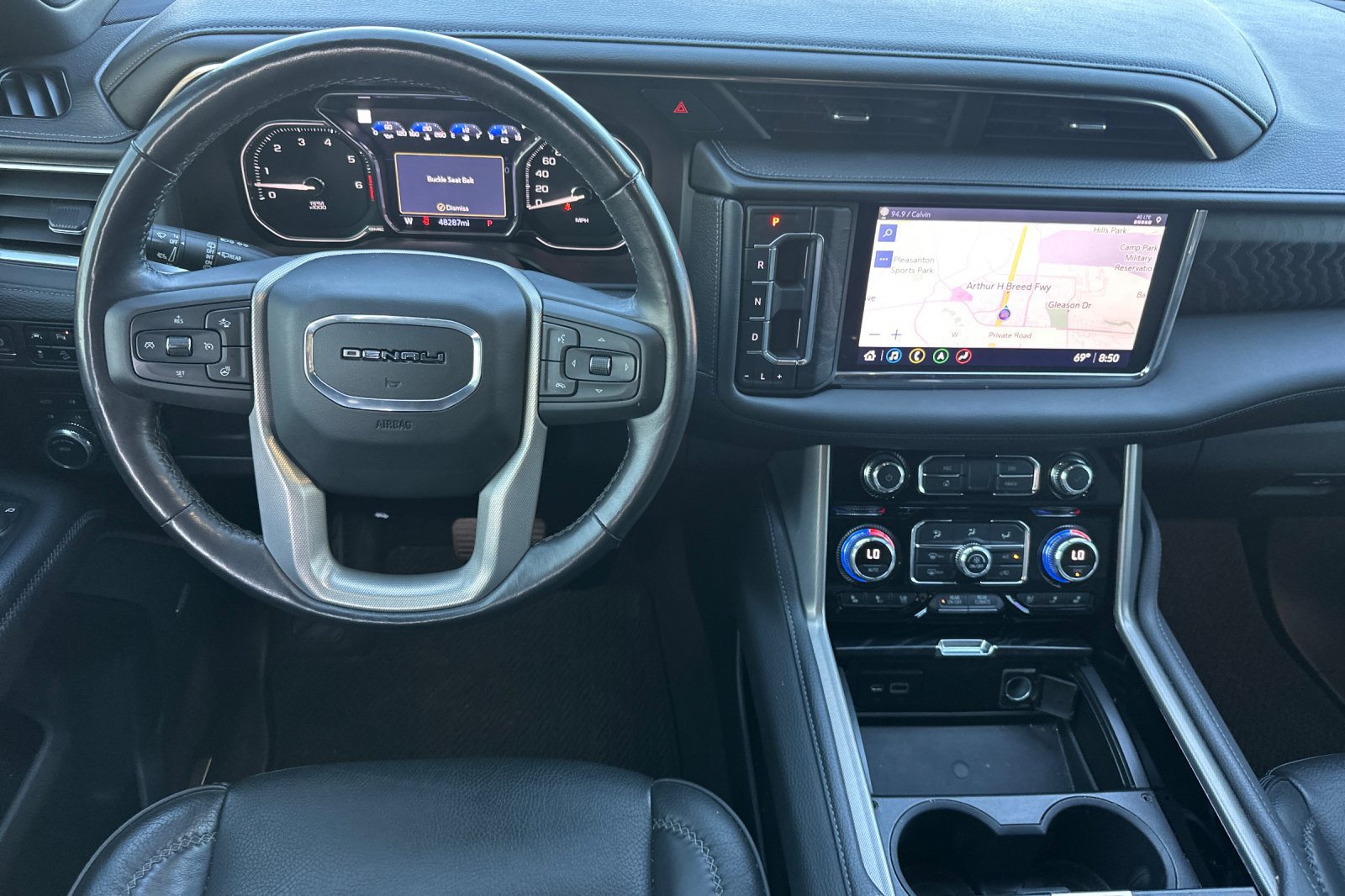 Used 2021 GMC Yukon Denali AWD/4WD image 16