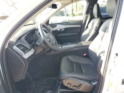 Certified 2024 Volvo XC90 B5 Core w/ Climate Package AWD/4WD image 16