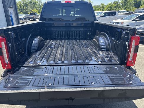 Used 2024 Ford F350 Lariat w/ Camper Package image 5
