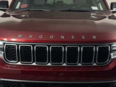 Used 2023 Jeep Wagoneer Series III w/ Preferred Equipment Group AWD/4WD image 11