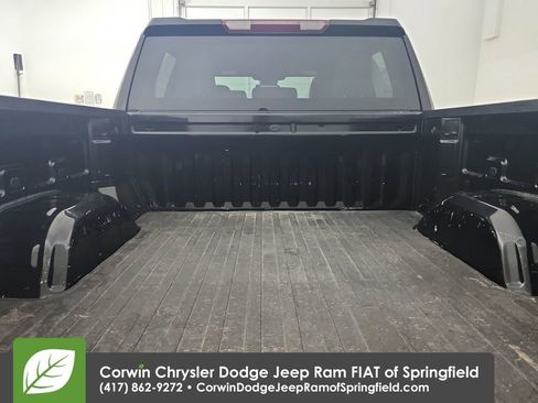 Used 2022 GMC Sierra 1500 SLT w/ SLT Convenience Package image 32