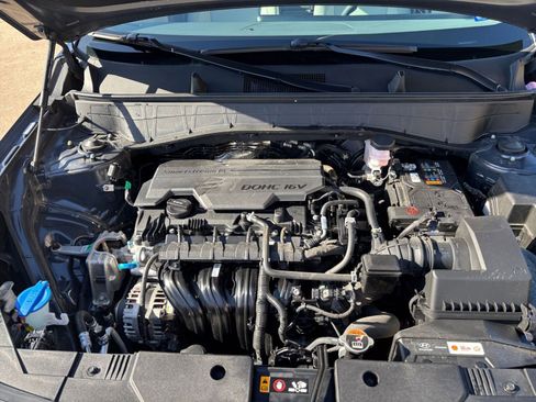 Used 2025 Hyundai Kona SEL image 32