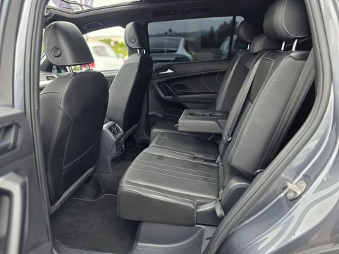 Used 2023 Volkswagen Tiguan SE R-Line FWD image 16