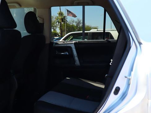 Used 2014 Toyota 4Runner SR5 AWD/4WD image 34