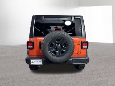 Used 2018 Jeep Wrangler Unlimited Sport AWD/4WD image 31