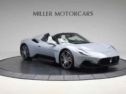 Used 2023 Maserati MC20 Spyder image 11