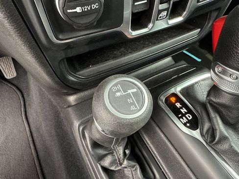 Used 2024 Jeep Wrangler Unlimited Sport AWD/4WD image 20