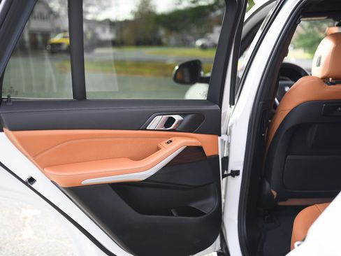 Used 2021 BMW X5 xDrive45e w/ Premium Package 3 image 49