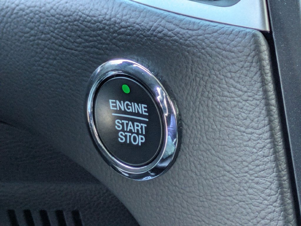Used 2024 Ford Edge SEL w/ Convenience Package AWD/4WD image 16