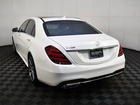 Used 2018 Mercedes-Benz S 560 Sedan image 9