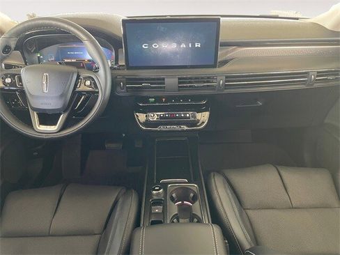 New 2025 Lincoln Corsair Reserve w/ Equipment Group 202A image 10