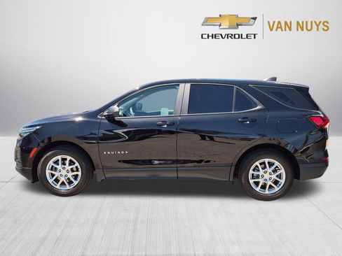 Used 2023 Chevrolet Equinox LS FWD image 8