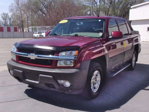 Used 2004 Chevrolet Avalanche Z71 w/ Preferred Equipment Group image 12