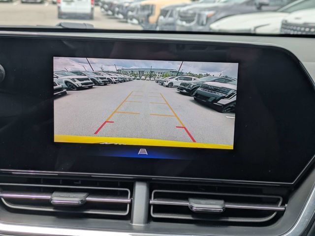 Used 2025 Chevrolet Trax RS w/ Driver Confidence Package FWD image 21