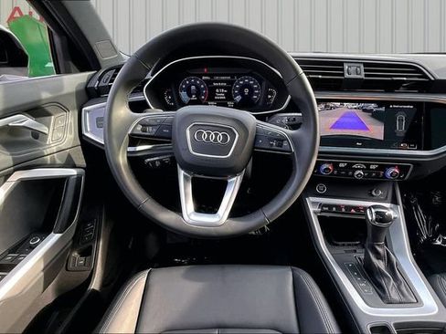 Used 2025 Audi Q3 2.0T Premium w/ Convenience Package AWD/4WD image 8