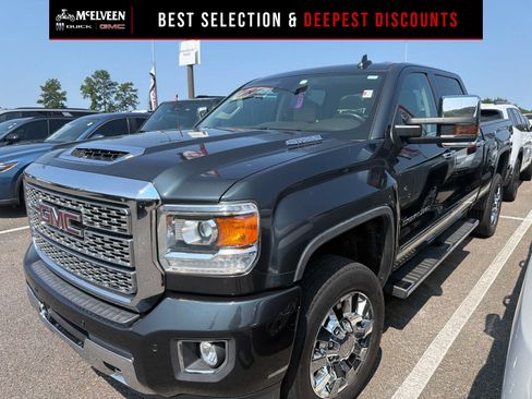 Used 2019 GMC Sierra 2500 Denali w/ Duramax Plus Package AWD/4WD image 1