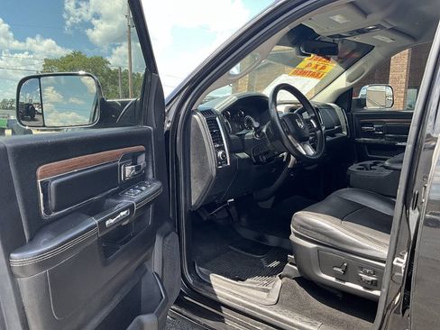Used 2017 RAM 2500 Laramie AWD/4WD image 35