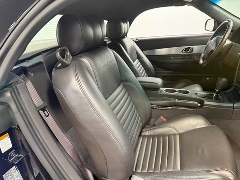 Used 2002 Ford Thunderbird image 59