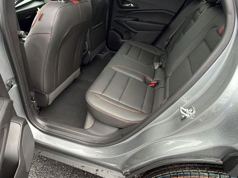 New 2026 Chevrolet Trax RS w/ Sunroof Package FWD image 17