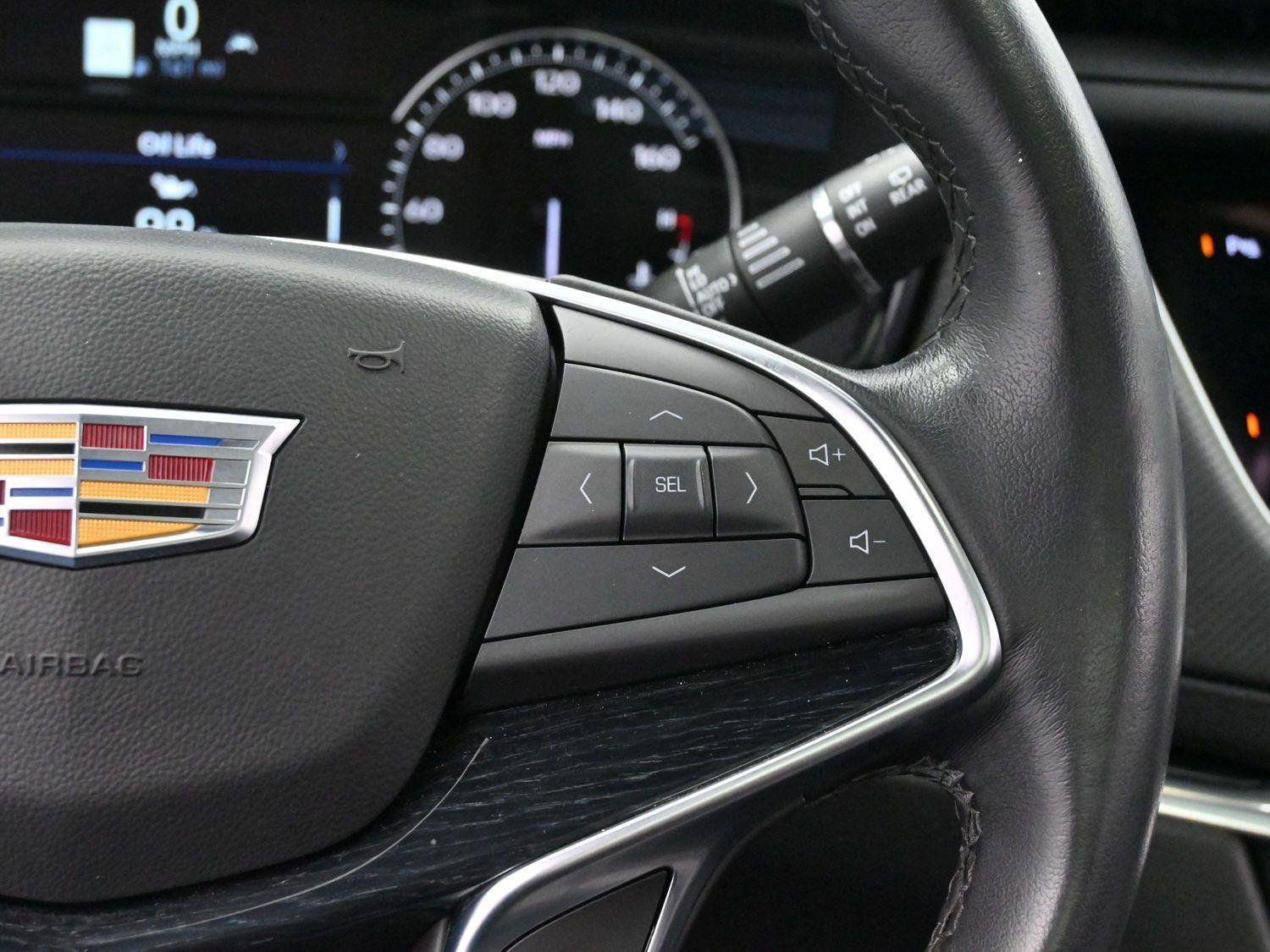 Certified 2025 Cadillac XT5 Premium Luxury AWD/4WD image 16