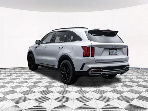 Used 2023 Kia Sorento SX image 8