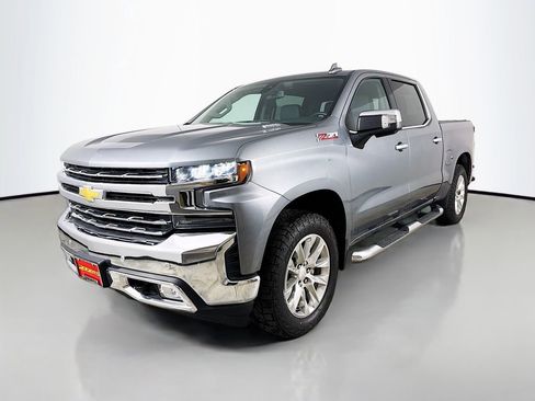 Used 2021 Chevrolet Silverado 1500 LTZ image 3