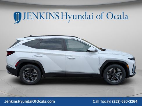 New 2026 Hyundai Tucson SEL FWD image 2