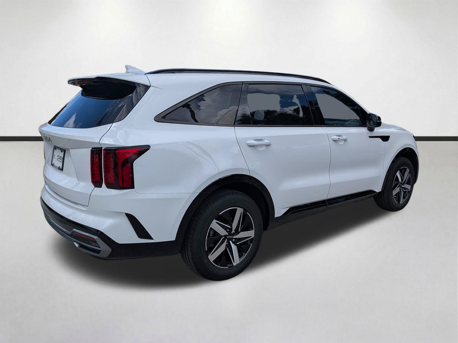 Used 2023 Kia Sorento S FWD image 4