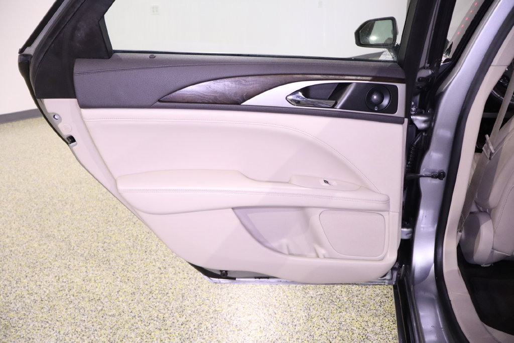 Used 2020 Lincoln MKZ Reserve FWD image 37