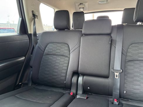 Used 2025 Nissan Pathfinder SV AWD/4WD image 42