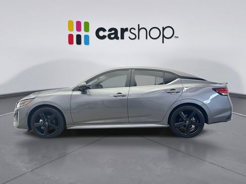 Used 2024 Nissan Sentra SR w/ SR Premium Package image 2