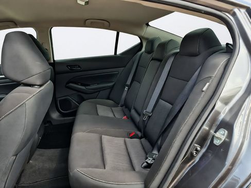 Used 2023 Nissan Altima 2.5 SV FWD image 23